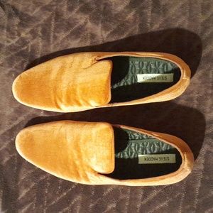 Mens gold dress shoes
